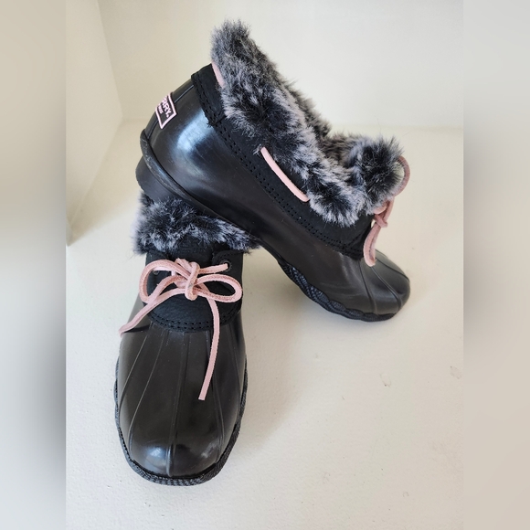 SOLD Sperry saltwater black ankle shoe/bootie - Picture 2 of 5